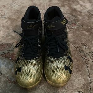 Under Armour. Bruce Harper football/ baseball cleats size 3 Youth